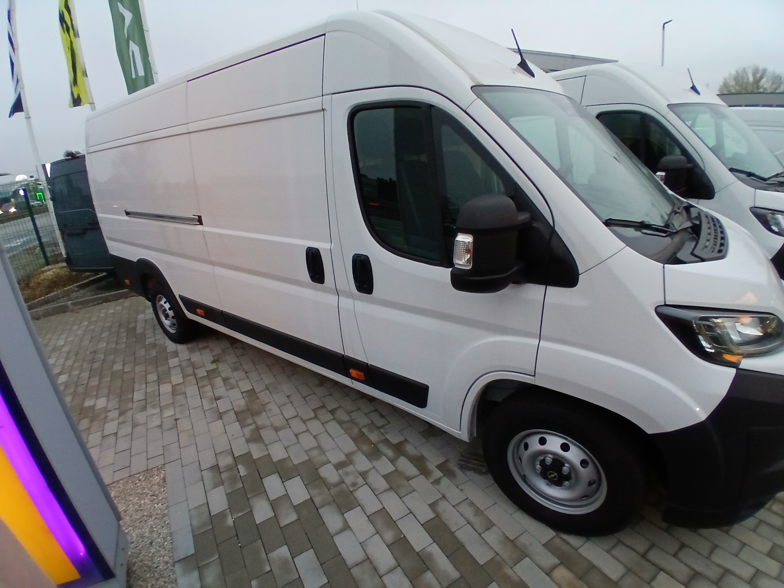 Opel Movano 